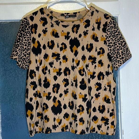 Zara Women’s Mixed Animal Print Short Sleeve Tshirt Size L - Picture 1 of 4